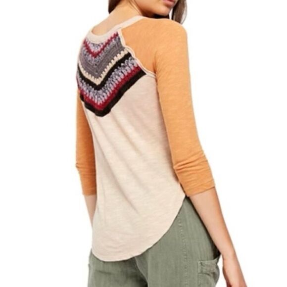 We the free spring bound 3/4th sleeve top - Picture 7 of 9